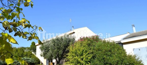 Вилла с 3 спальнями в Сенигаллия, Италия № 176927 3