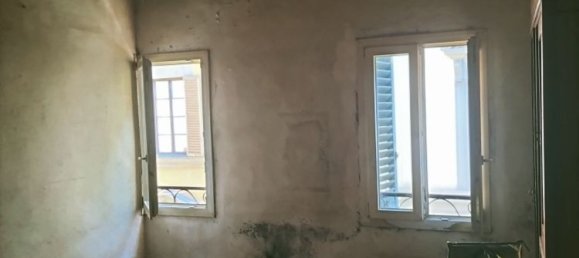 9 rooms Apartment in Florence, Italy No. 44472 3