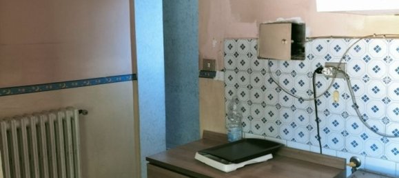 9 rooms Apartment in Florence, Italy No. 44472 11