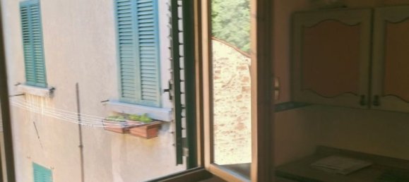 9 rooms Apartment in Florence, Italy No. 44472 12