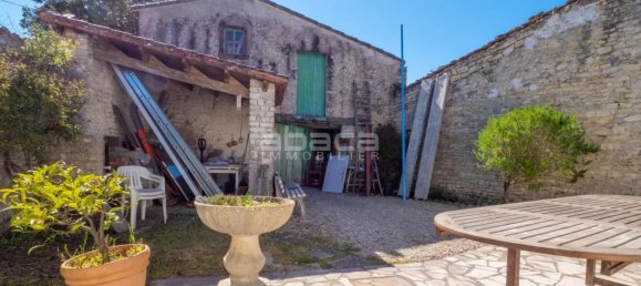 Таунхаус с 4 комнатами в Ле-Буа-Плаж-ан-Ре, Франция № 293757 2