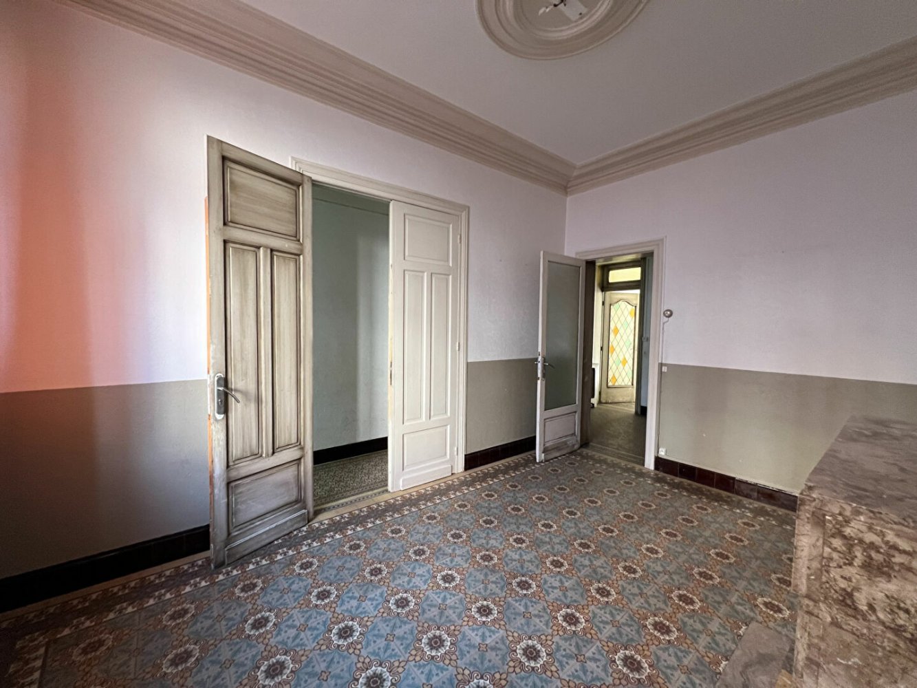 4 chambres Bâtiment à Béthune, France No. 234130