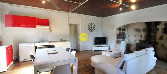 2 bedrooms House in Vic-sur-Cere, France No. 341437 2