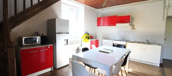 2 bedrooms House in Vic-sur-Cere, France No. 341437 3