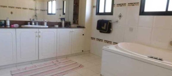 5 bedrooms House in Limassol, Cyprus No. 6859 4