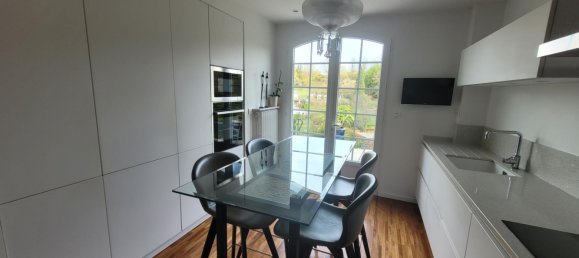 4 bedrooms House in Villers-Cotterets, France No. 158912 6