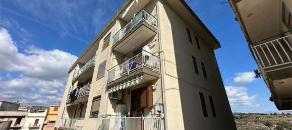6-salle Appartement à Noto, Italy No. 132052 2