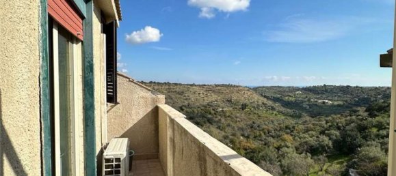 6-salle Appartement à Noto, Italy No. 132052 19