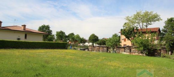 760m² Land in Udine, Italy No. 18104 13
