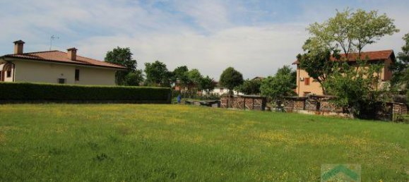 760m² Land in Udine, Italy No. 18104 12
