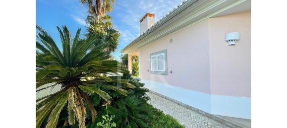 3 bedrooms Villa in Sesimbra, Portugal No. 108012 4