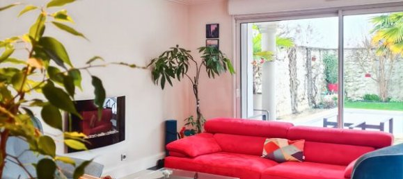 4 bedrooms House in Baule, France No. 83168 6