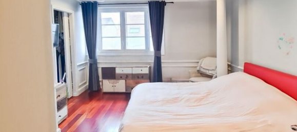 4 bedrooms House in Baule, France No. 83168 11