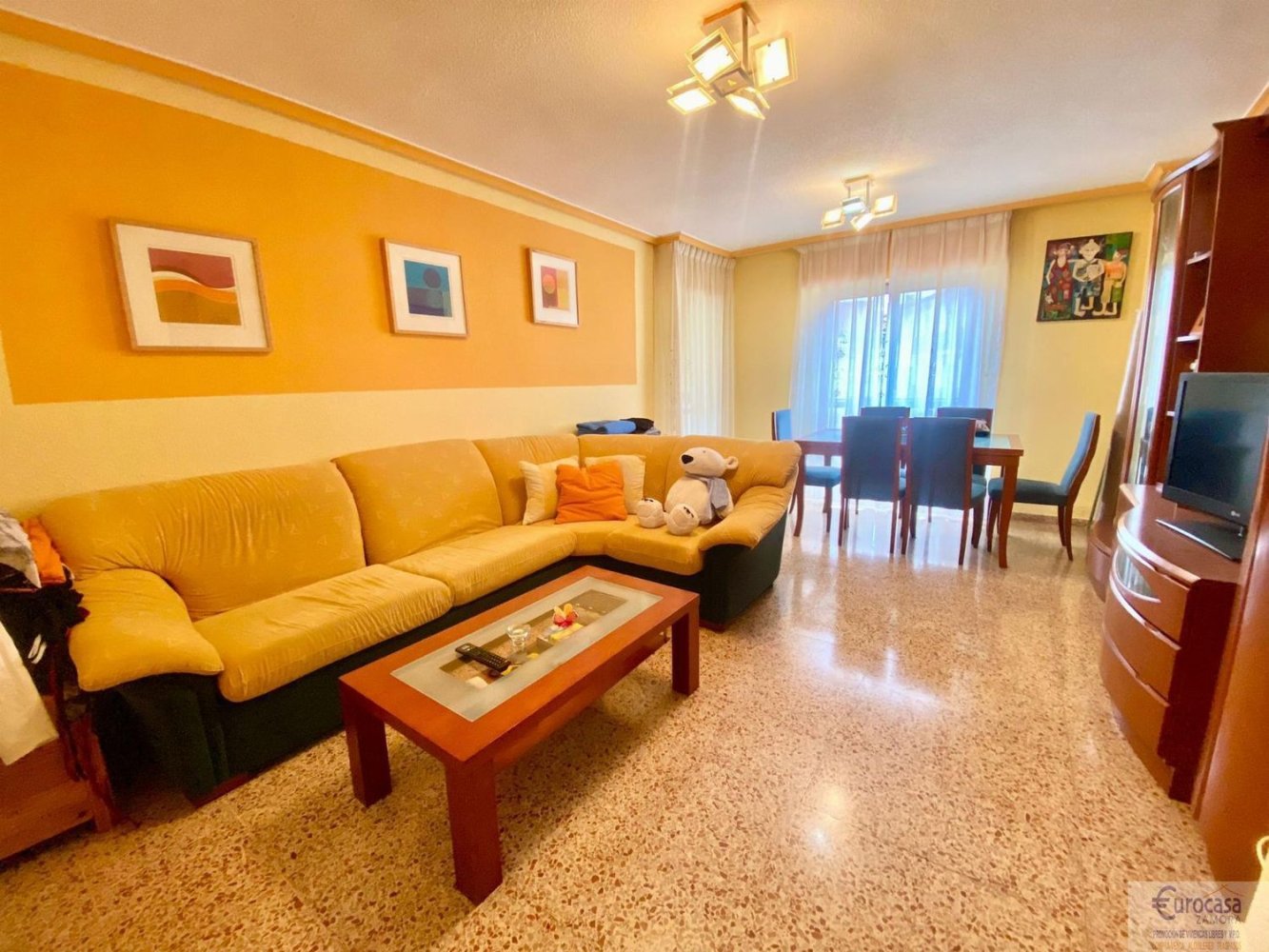 Apartamento de 3 dormitorios en Zamora, Spain No. 106737