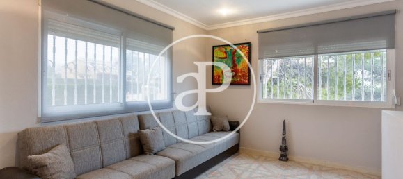 Дом с 5 спальнями в Турис, Испания № 70050 8