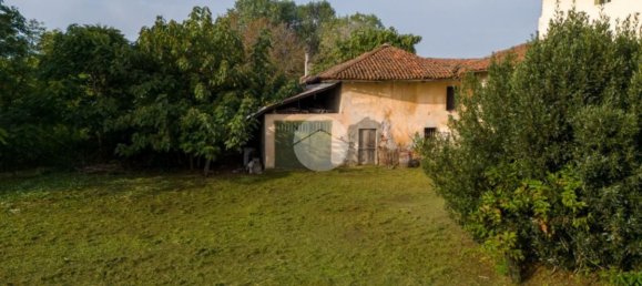 Дом с 13 комнатами в Червере, Италия № 142921 18