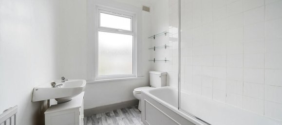 Duplex independente T2 em London, United Kingdom N.º 7756 7