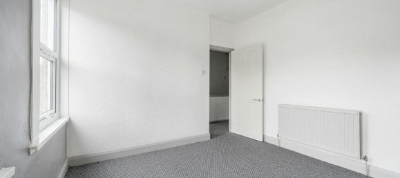 Duplex independente T2 em London, United Kingdom N.º 7756 8