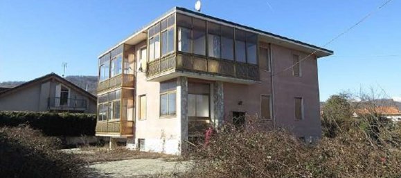 5 rooms Apartment in Reano, Italy No. 211177 30