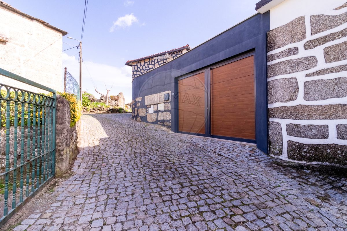 2 bedrooms House in Penafiel, Portugal No. 167230