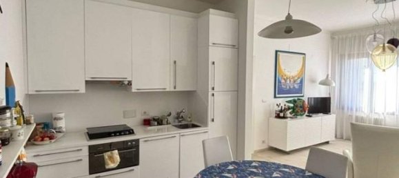3 rooms Apartment in Sanremo, Italy No. 39373 9