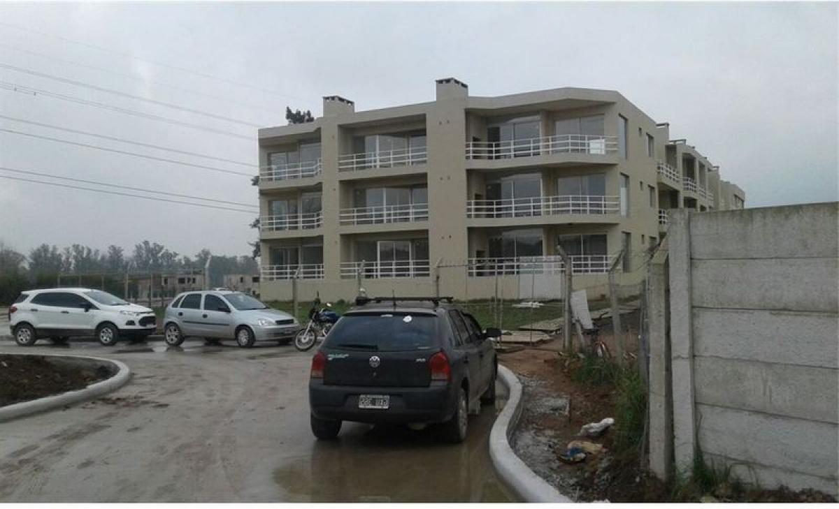 Studio in Pilar, Argentina No. 4092