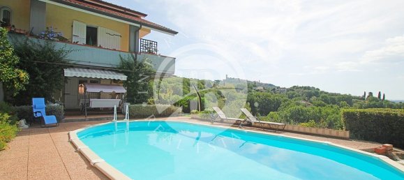 5 bedrooms Villa in Castelnuovo Magra, Italy No. 106591 7