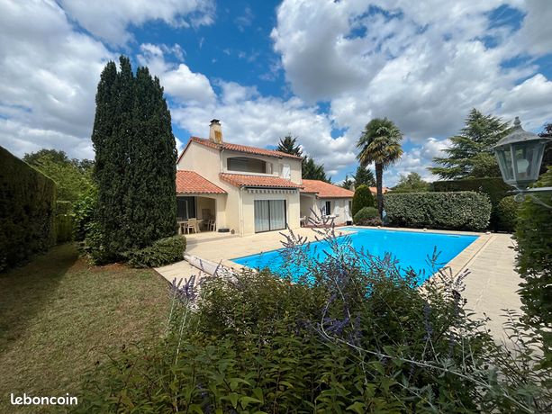 Вилла с 5 спальнями в Вьен, Франция № 311608