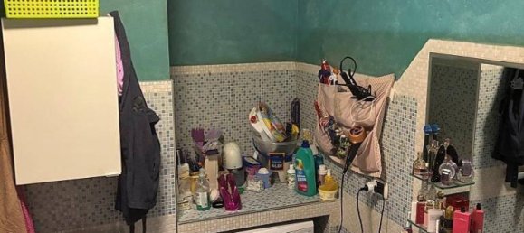 4 bedrooms Apartment in Saronno, Italy No. 283534 36