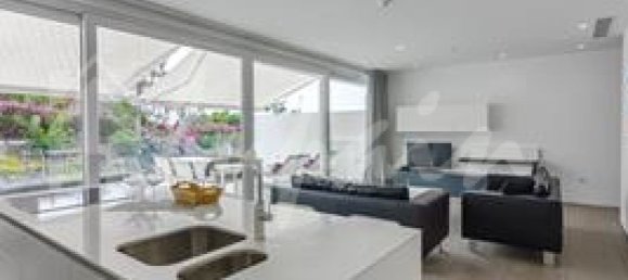 Apartamento de 2 dormitorios en Adeje, Spain No. 17980 36