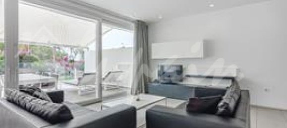 Apartamento de 2 dormitorios en Adeje, Spain No. 17980 32