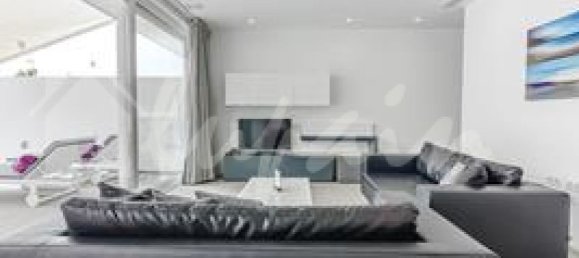 Apartamento de 2 dormitorios en Adeje, Spain No. 17980 31