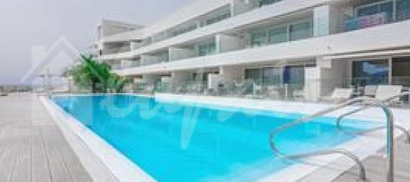 Apartamento de 2 dormitorios en Adeje, Spain No. 17980 24