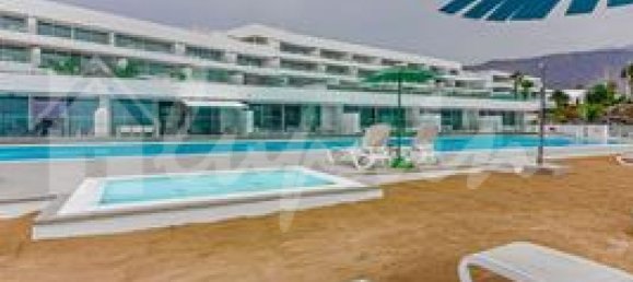 Apartamento de 2 dormitorios en Adeje, Spain No. 17980 18