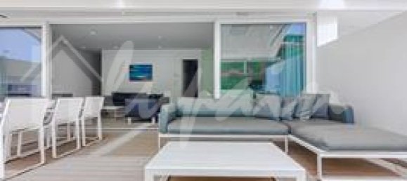 Apartamento de 2 dormitorios en Adeje, Spain No. 17980 23