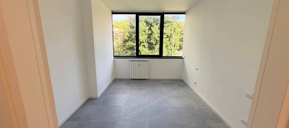 2 bedrooms Apartment in Saronno, Italy No. 343464 10