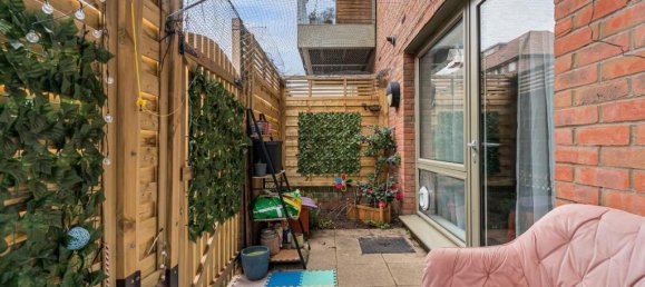 1 bedroom Apartment in London, United Kingdom No. 12390 2