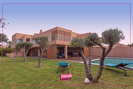 4 bedrooms House in Guia, Portugal No. 156823