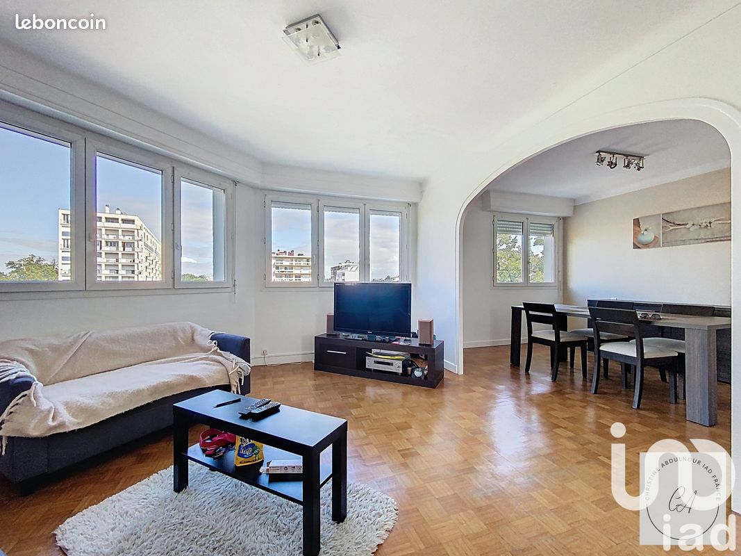 2 Schlafzimmer Wohnung in Pau, France, Nr. 335684