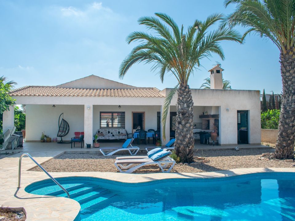 Villa de 3 dormitorios en Guardamar del Segura, Spain No. 223053