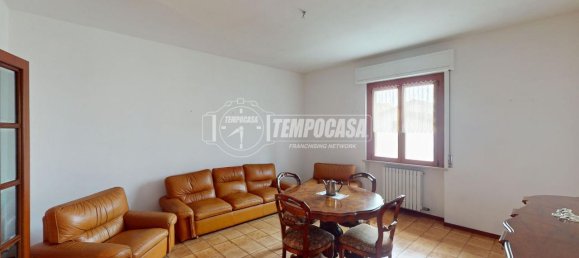 5 rooms Apartment in Chiaravalle, Italy No. 4818 6