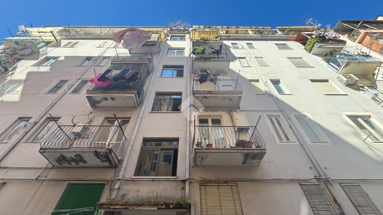 Apartamento de 2 habitaciónes en Castellammare di Stabia, Italy No. 9235