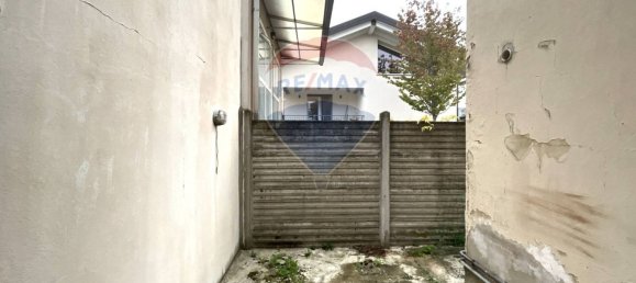 10 rooms House in Busto Garolfo, Italy No. 308687 7