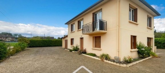 3 bedrooms House in Louhans, France No. 342728 2