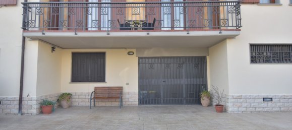 11غرفة فيلا في Montemurlo, Italy رقم 134710 2