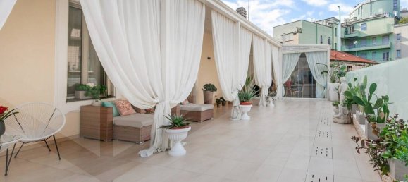 4 rooms Penthouse in Milan, Italy No. 241841 4