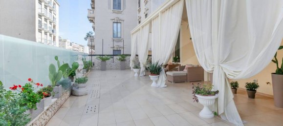 4 rooms Penthouse in Milan, Italy No. 241841 2