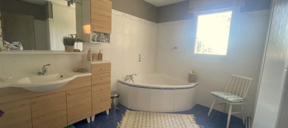 4 bedrooms House in Langon, France No. 109254 18