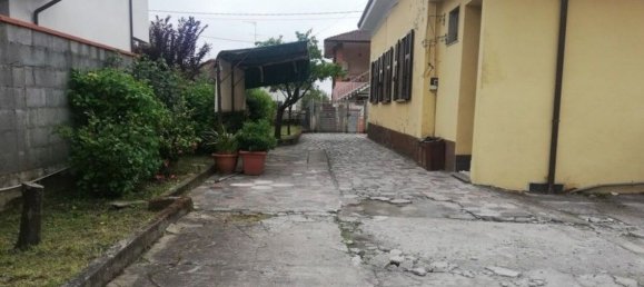 Casa de 8 habitaciónes en Carrara, Italy No. 48125 32