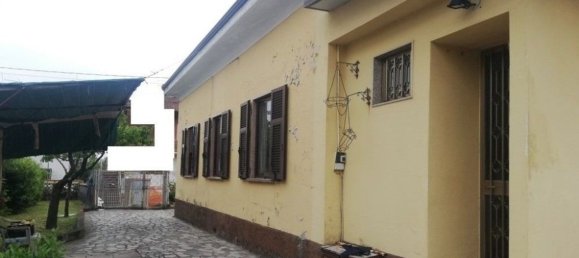 Casa de 8 habitaciónes en Carrara, Italy No. 48125 27